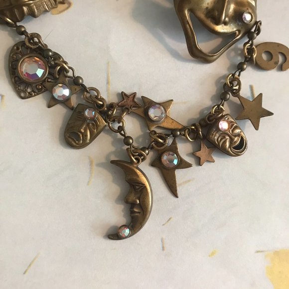 KIRK’S FOLLY Vintage ‘Drama Masks’ Whimsical Brooch with Aurora Borealis Crystal - Picture 3 of 5